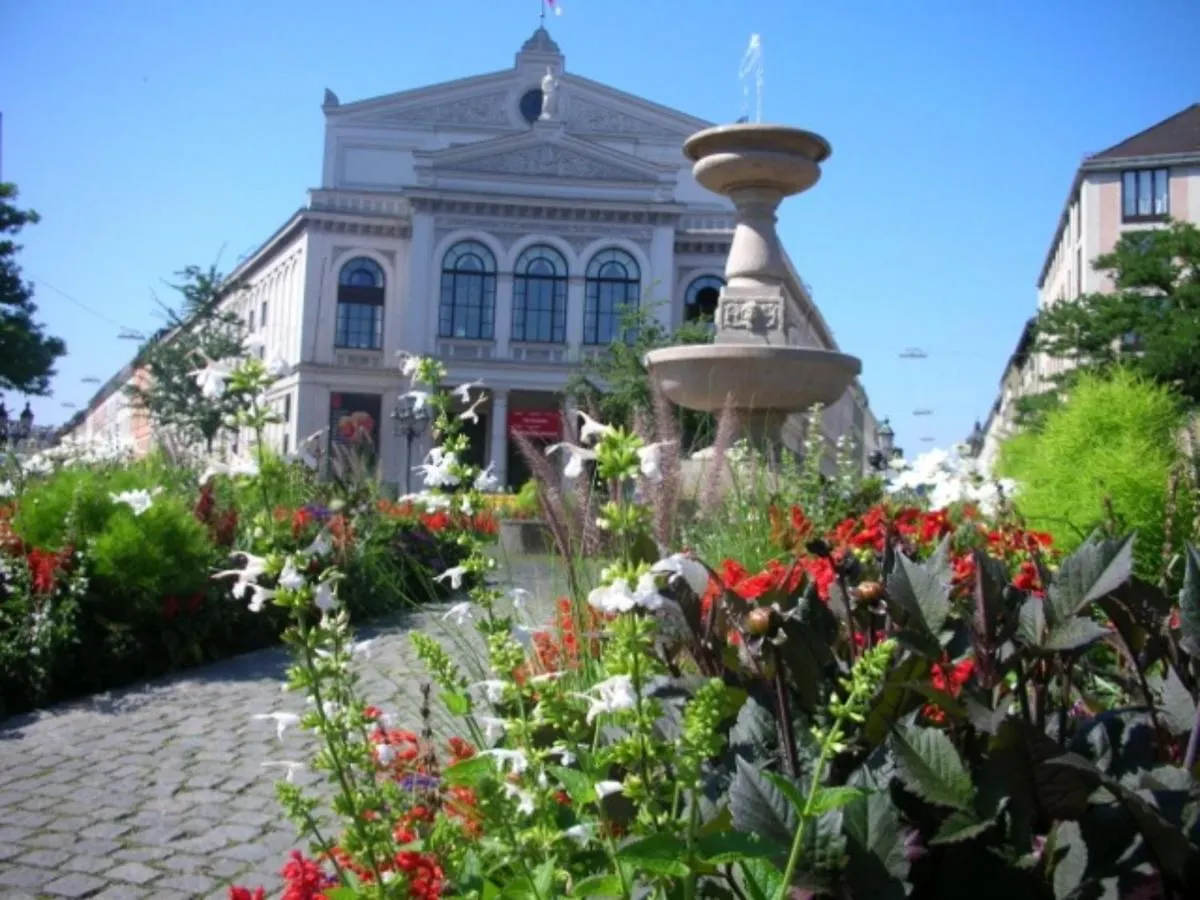 Grace-Design-Apartment - Very Central Monaco di Baviera Germania