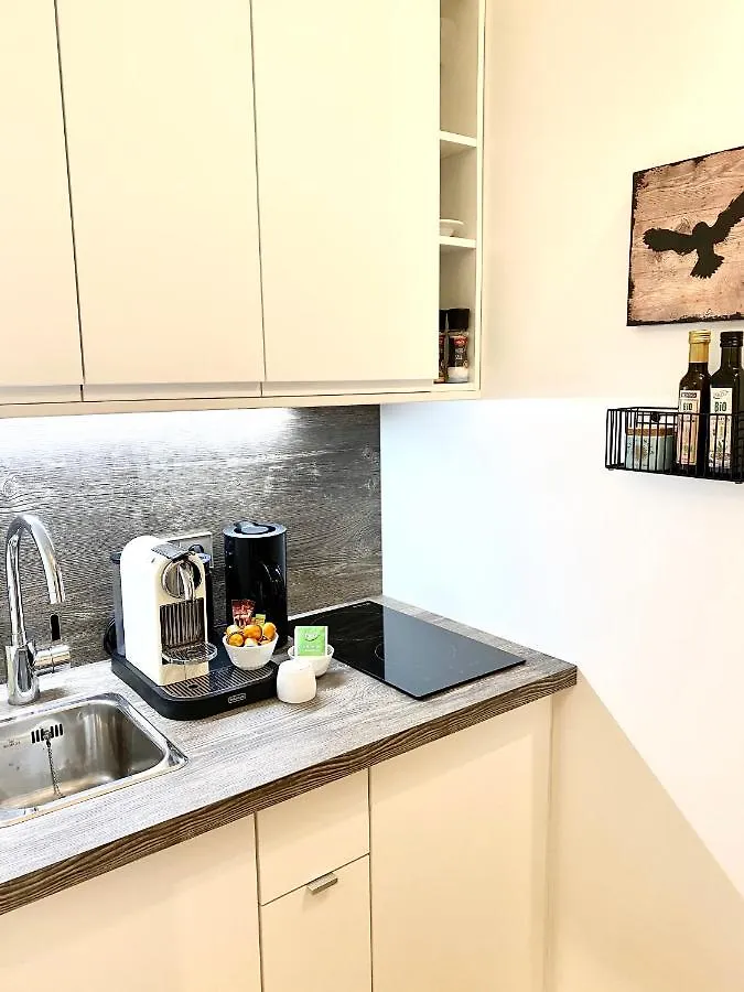 Grace-Design-Apartment - Very Central Münih 0*,