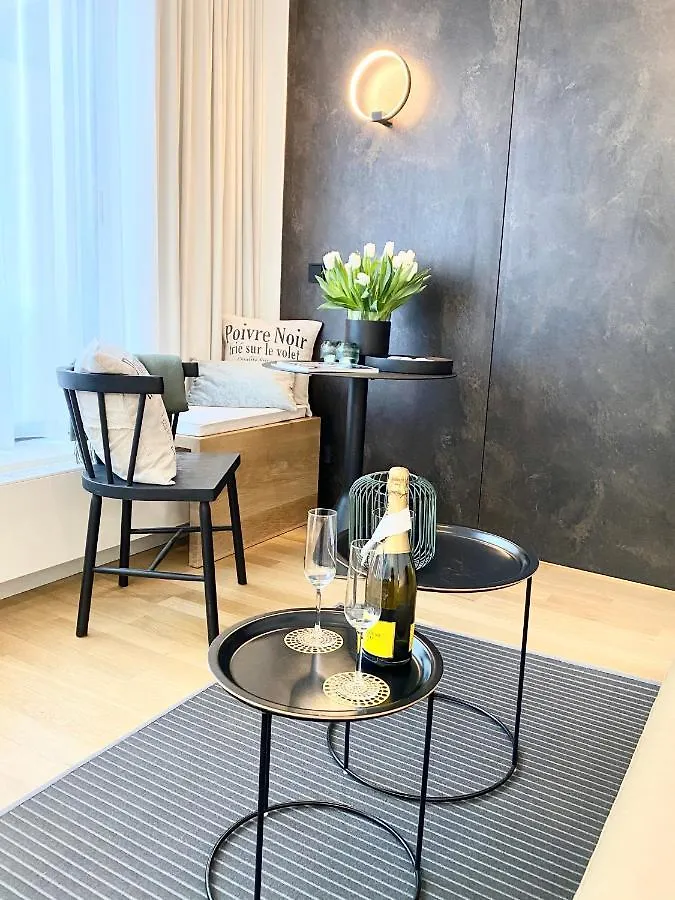 Daire Grace-Design-Apartment - Very Central Münih